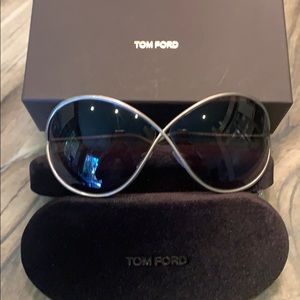 Tom Ford Lilliana Sunglasses